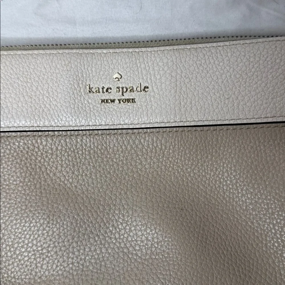Kate Spade Leila Triple Gusset Two Toned Beige and‎ Cream Pebbled Crossbody Bag
